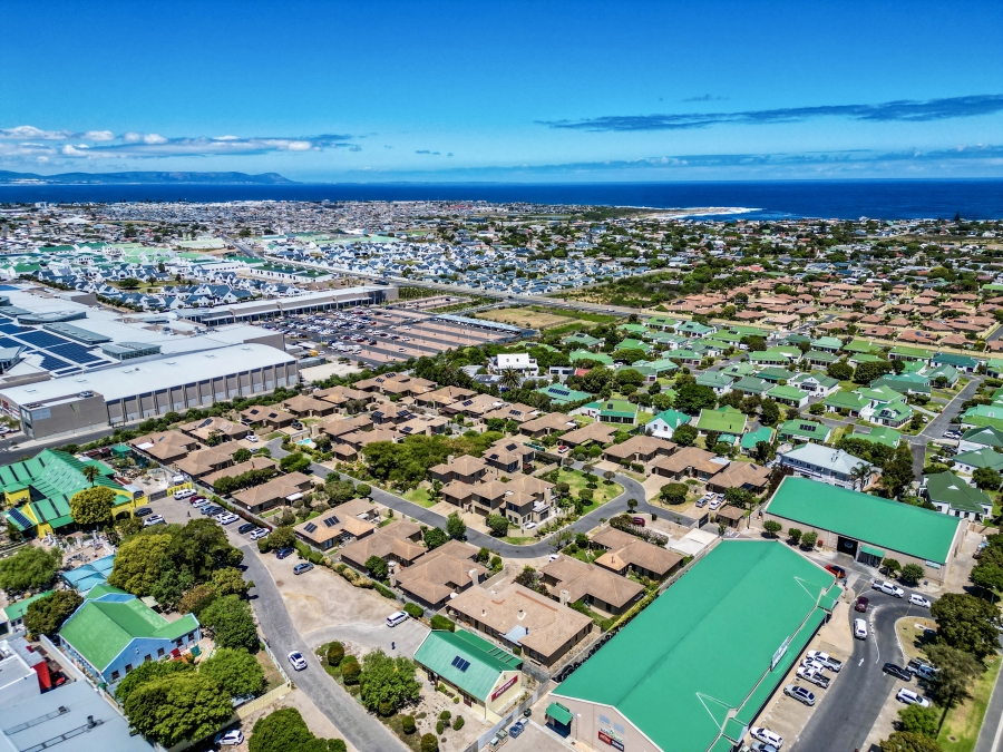 3 Bedroom Property for Sale in Sandbaai Western Cape